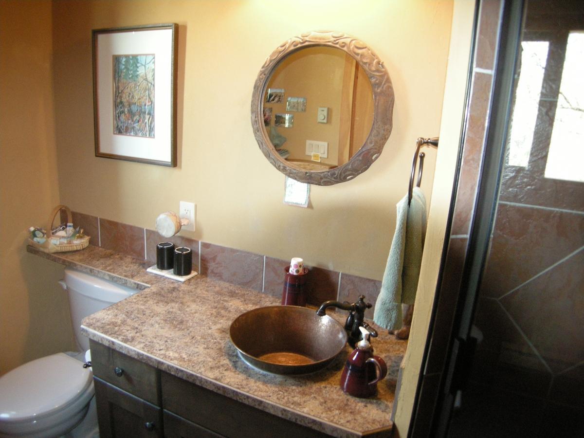Bighorn Ridge Guesthouse Okanagan Falls Экстерьер фото